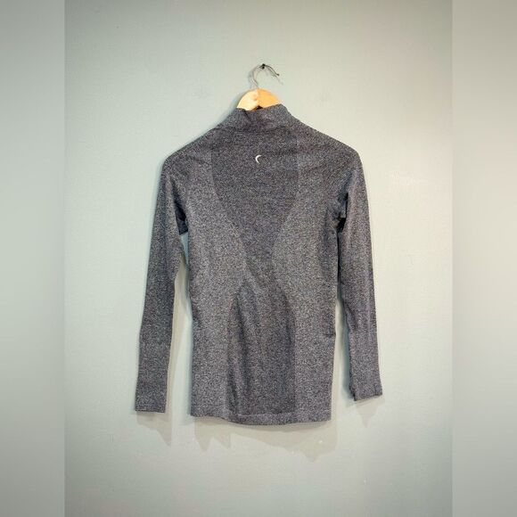 Gray ZYIA Active L/S Workout Top Size S EUC - Picture 4 of 6